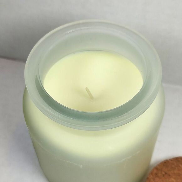 Trueliving Coconut Husk Scented Candle 15 Oz Modern Coastal Beach Jar w/ Lid New - Picture 6 of 9